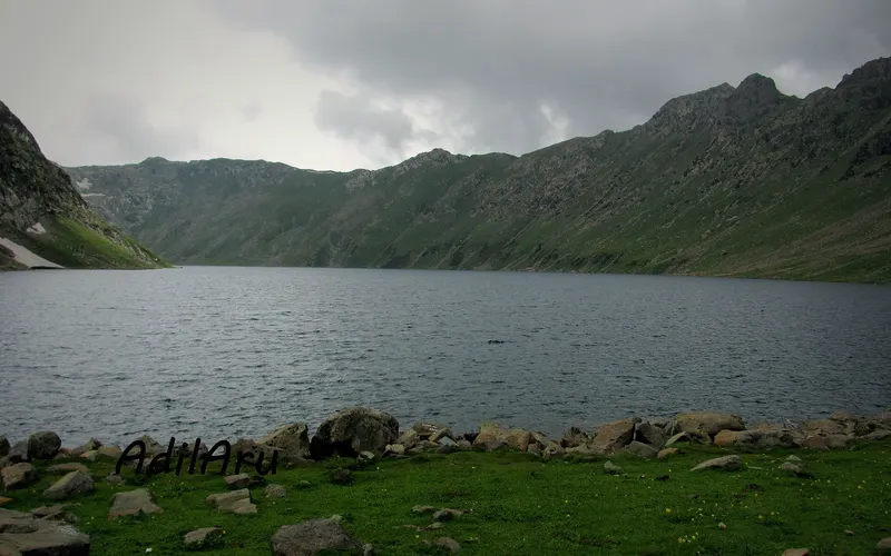 Tarsar Marsar Trek: Tarsar Lake a high altitude Alpine Lake in upper reaches of Aru Valley